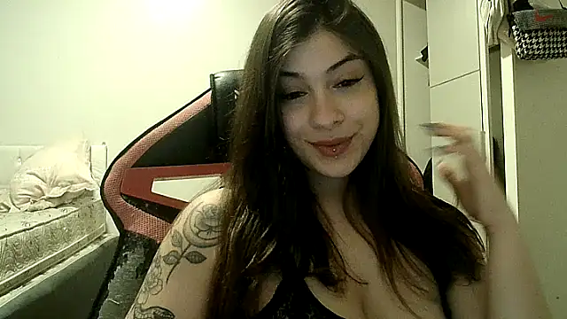 Becca B online show from November 2025 10:47:01 PM