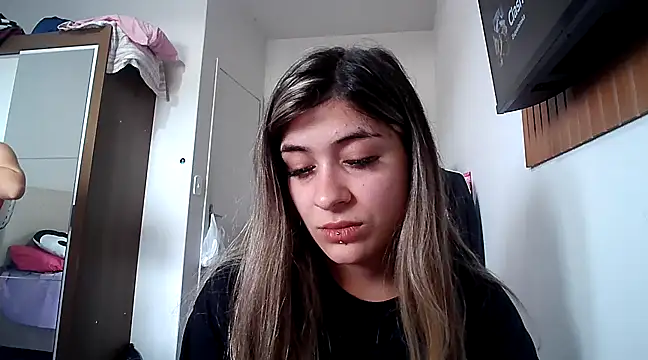 Becca B online show from January 2026 07:07:02 PM