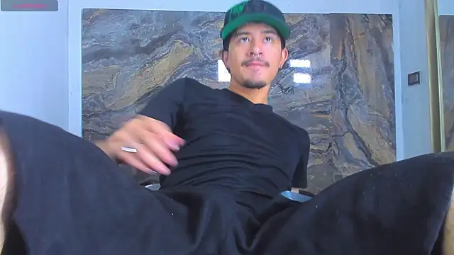 Snapshot of DimitriDeluxe chatting on November 2025 12:37:02 PM DimitriDeluxe online show from November 2025 12:37:02 PM