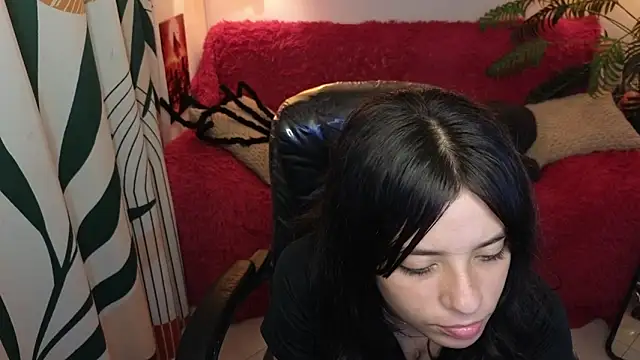 Snapshot of kathie_lozada chatting on October 2025 04:14:01 AM kathie lozada online show from October 2025 04:14:01 AM
