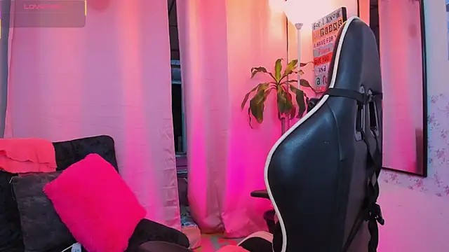 kim7  online show from April 2026 11:55:01 PM