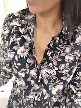 Snapshot of Shalu_G chatting on November 2025 06:50:02 AM Shalu G online show from November 2025 06:50:02 AM