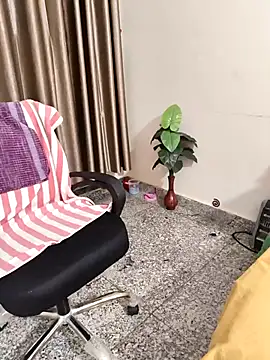 Snapshot of Shalu_G chatting on November 2025 06:01:01 AM Shalu G online show from November 2025 06:01:01 AM