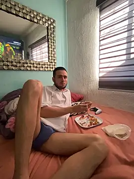 Alexitho25 online show from November 2025 10:25:02 PM