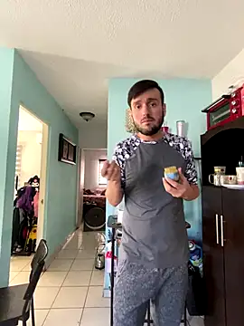 Alexitho25 online show from December 2025 08:11:01 PM