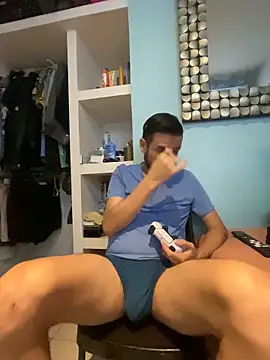 Alexitho25 online show from November 2025 09:57:01 AM