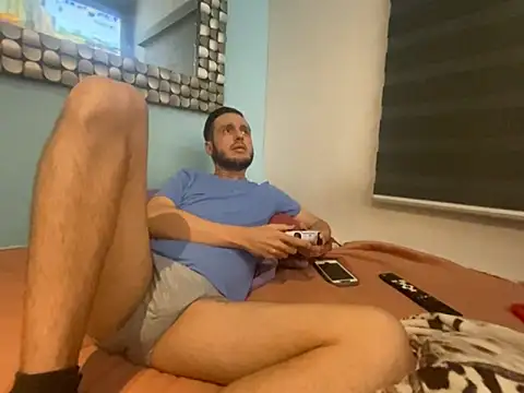 Alexitho25 online show from October 2025 09:22:02 AM