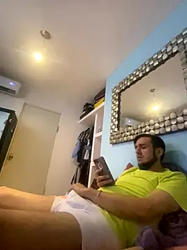 Alexitho25 online show from October 2025 11:01:02 AM