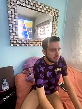 Alexitho25 online show from November 2025 10:21:01 PM