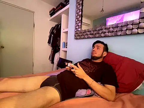 Alexitho25 online show from November 2025 08:36:02 PM