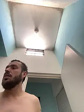 Alexitho25 online show from May 2026 10:14:01 PM