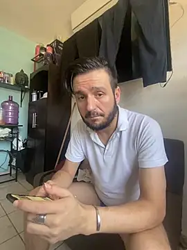Alexitho25 online show from June 2026 09:34:01 PM