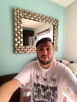 Alexitho25 online show from December 2025 08:14:01 PM