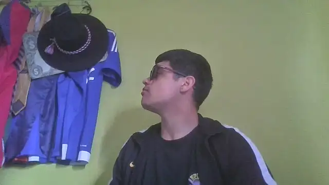 juanfritaa21 online show from October 2025 06:53:02 PM