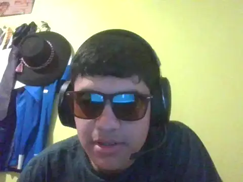 juanfritaa21 online show from September 2025 10:26:01 PM