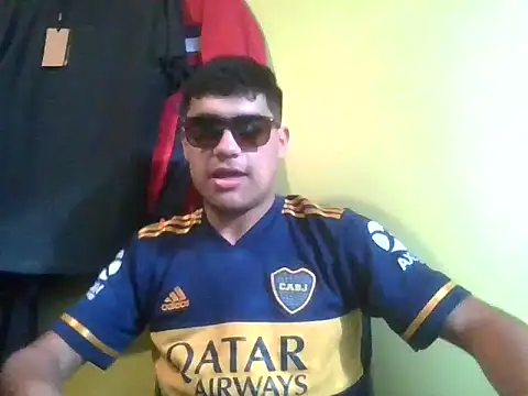 juanfritaa21 online show from September 2025 08:31:01 PM