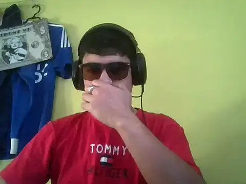 juanfritaa21 online show from September 2025 09:32:02 PM