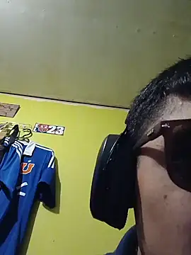 juanfritaa21 online show from October 2025 02:54:01 AM