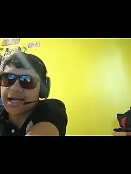 juanfritaa21 online show from October 2025 10:31:02 PM