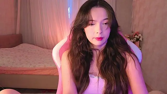 yuna sunshy online show from May 2026 12:45:01 AM