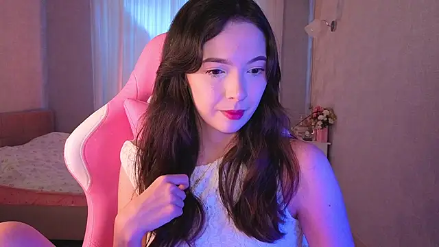 Snapshot of yuna_sunshy chatting on June 2026 01:28:02 AM yuna sunshy online show from June 2026 01:28:02 AM