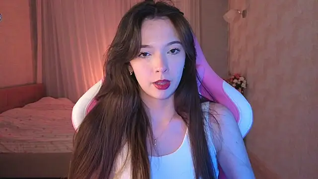 yuna sunshy online show from April 2026 11:45:01 PM