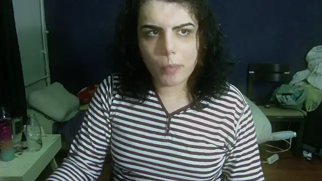 turkishTransEfsun online show from November 2025 03:00:02 PM