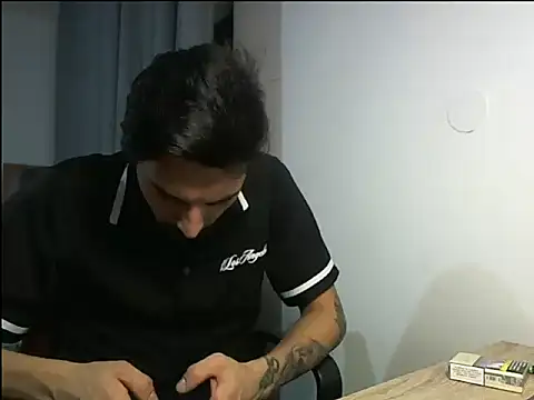 Alexgrc13 online show from October 2025 06:19:01 PM