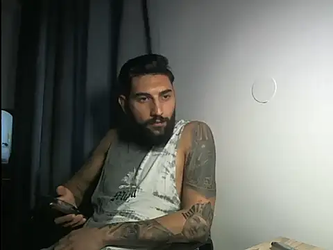 Alexgrc13 online show from October 2025 09:33:01 AM