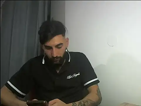 Alexgrc13 online show from October 2025 06:54:02 PM