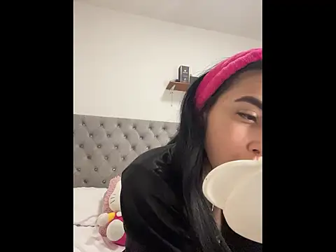 Just Isaa online show from March 2026 06:54:01 PM