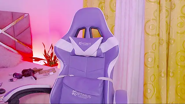 sofia 07 online show from September 2025 06:50:01 PM