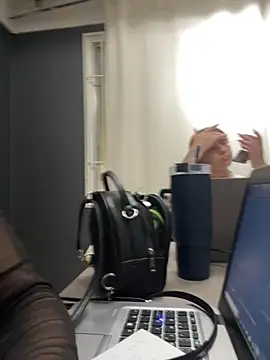 Emily Rivers  online show from October 2025 01:19:01 PM