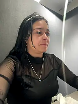 Emily Rivers  online show from November 2025 01:11:01 PM