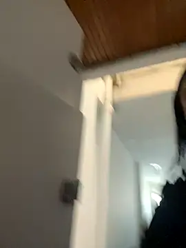 Emily Rivers  online show from November 2025 01:15:01 PM