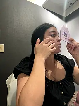 Emily Rivers  online show from November 2025 01:00:02 PM