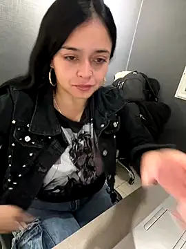 Emily Rivers  online show from September 2025 12:38:01 PM
