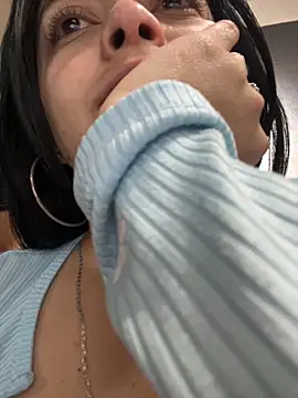 Emily Rivers  online show from October 2025 01:25:01 PM