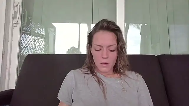 Snapshot of LaylaRainVIP chatting on September 2025 08:20:02 PM LaylaRainVIP online show from September 2025 08:20:02 PM