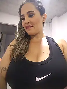 dayana2021 online show from December 2025 09:15:01 PM