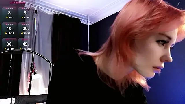 Kiara Dream online show from March 2026 08:42:02 PM