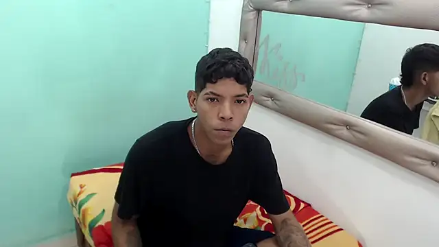 kloe matias online show from September 2025 01:55:02 AM