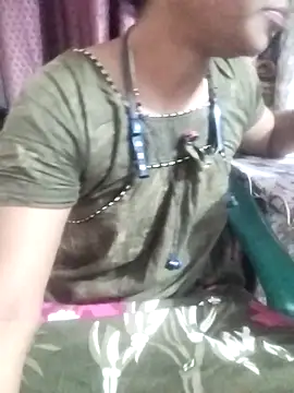 Snapshot of Varsha21 chatting on February 2026 08:25:04 AM Varsha21 online show from February 2026 08:25:04 AM