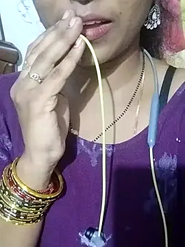 Snapshot of Varsha21 chatting on September 2025 03:00:02 PM Varsha21 online show from September 2025 03:00:02 PM