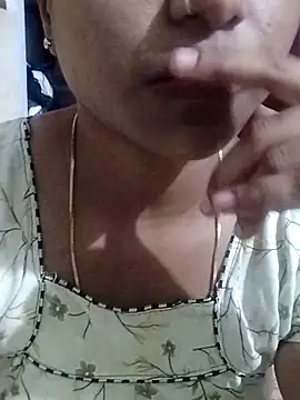 Snapshot of Varsha21 chatting on October 2025 03:46:02 PM Varsha21 online show from October 2025 03:46:02 PM