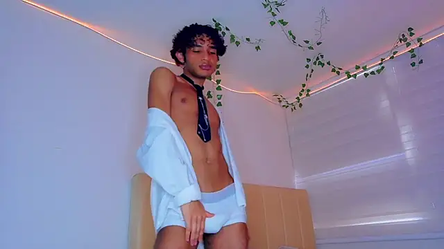 Aaron Wiinter online show from November 2025 09:08:01 PM