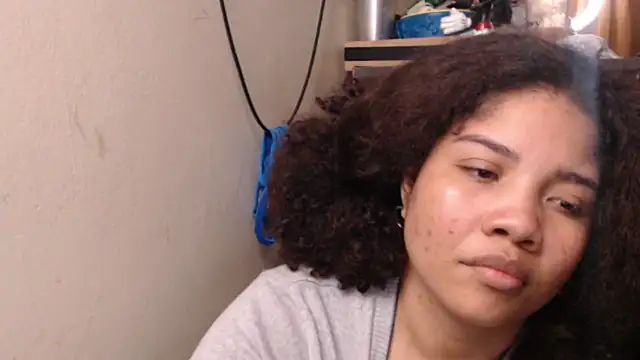 madelene online show from November 2025 02:45:02 AM