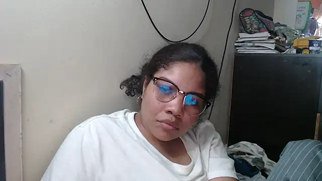madelene online show from February 2025 01:41:01 AM