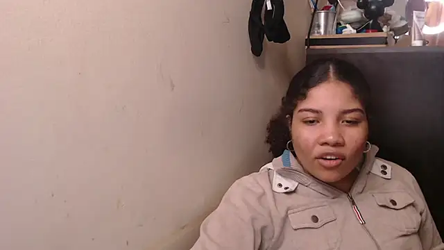 madelene online show from November 2025 11:30:01 PM