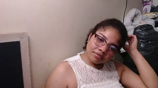 madelene online show from March 2025 04:38:01 AM